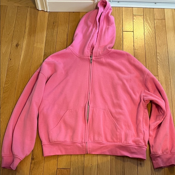 H&M Tops - H&M Divided pink zip up hoodie